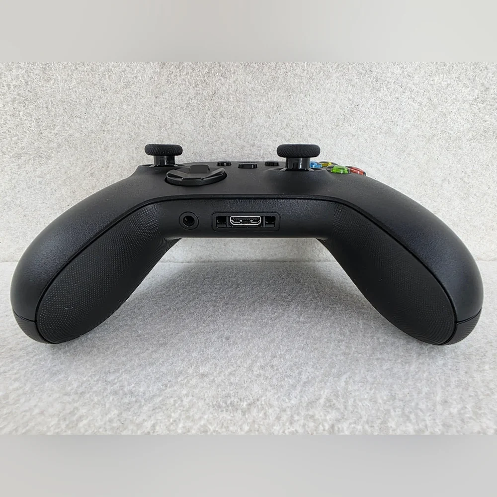 Xbox Carbon Black Wireless Gaming Remote Controller